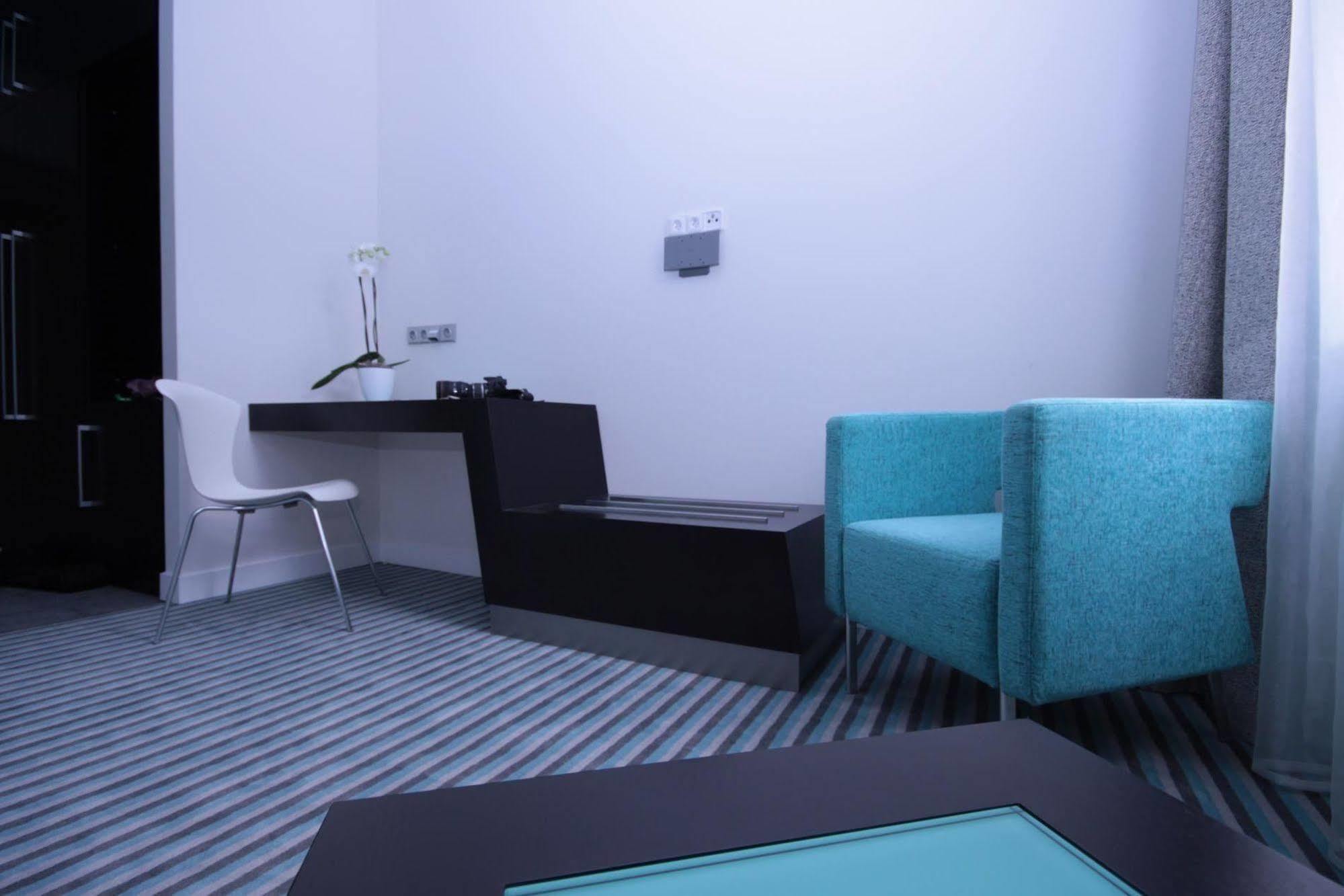 Hotel Red & Blue Design Praag